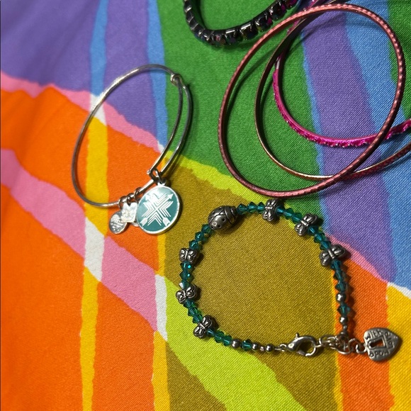 Colorful Bracelet Lot of 9 funky fun pieces - Picture 2 of 15